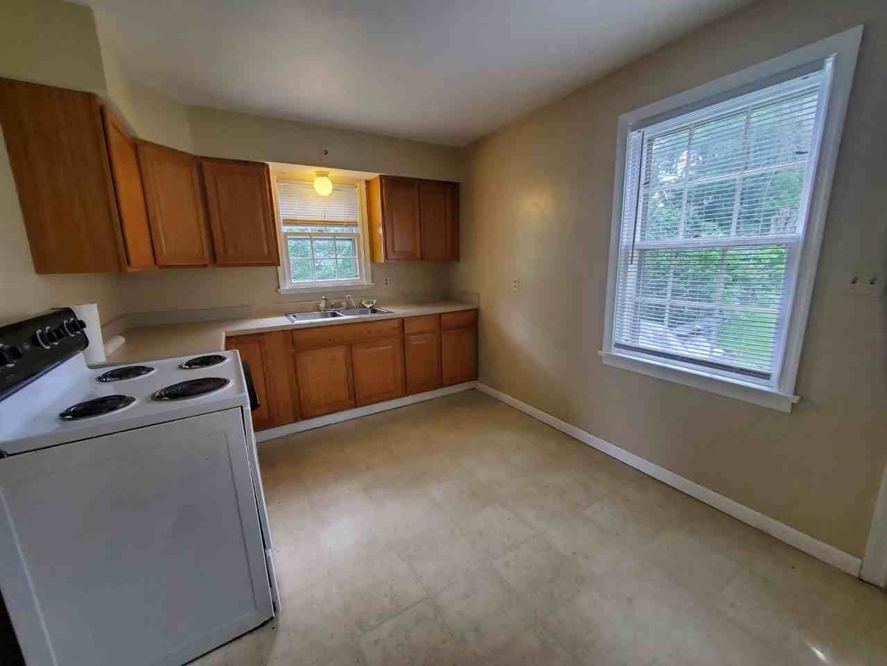 4435 Rosemary Ave - Photo 5 of 23