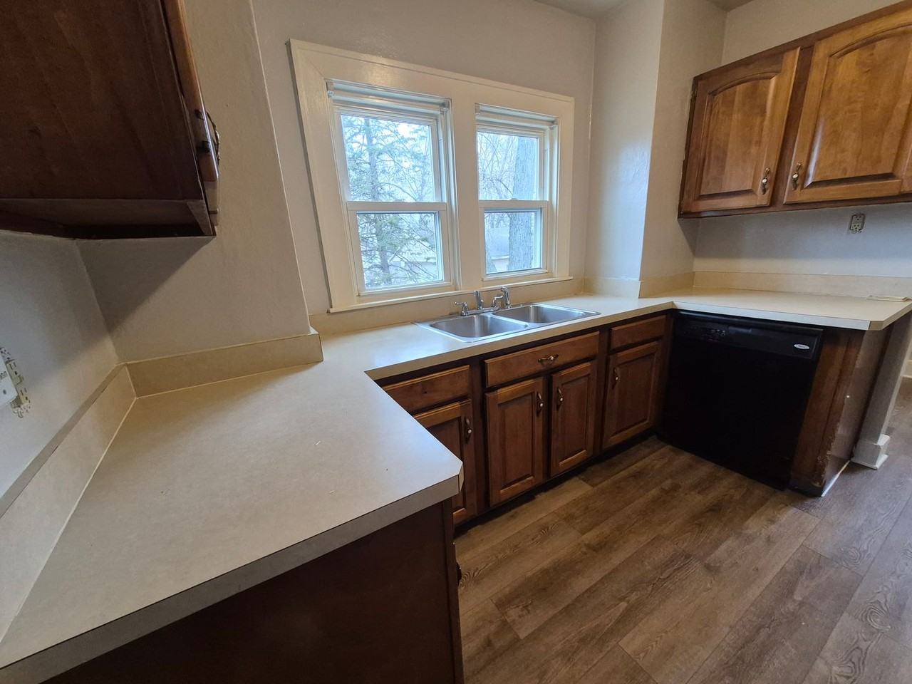 2000 Culver Ave - Photo 7 of 12