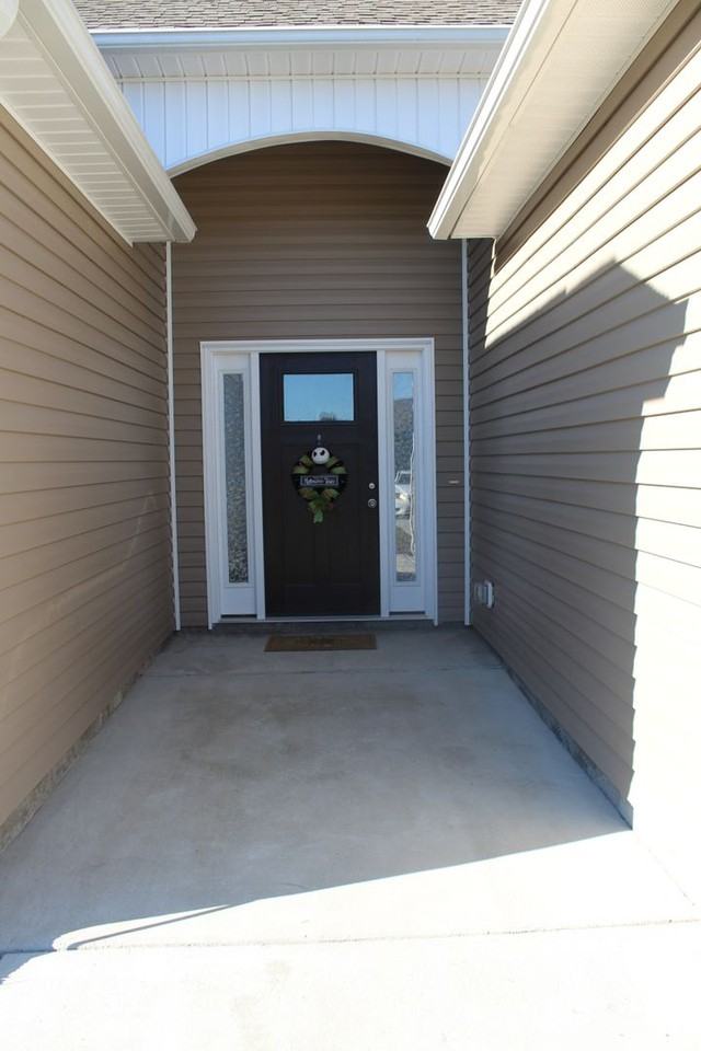 301 Joyland Dr - Photo 2 of 24