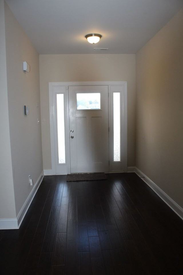 301 Joyland Dr - Photo 3 of 24