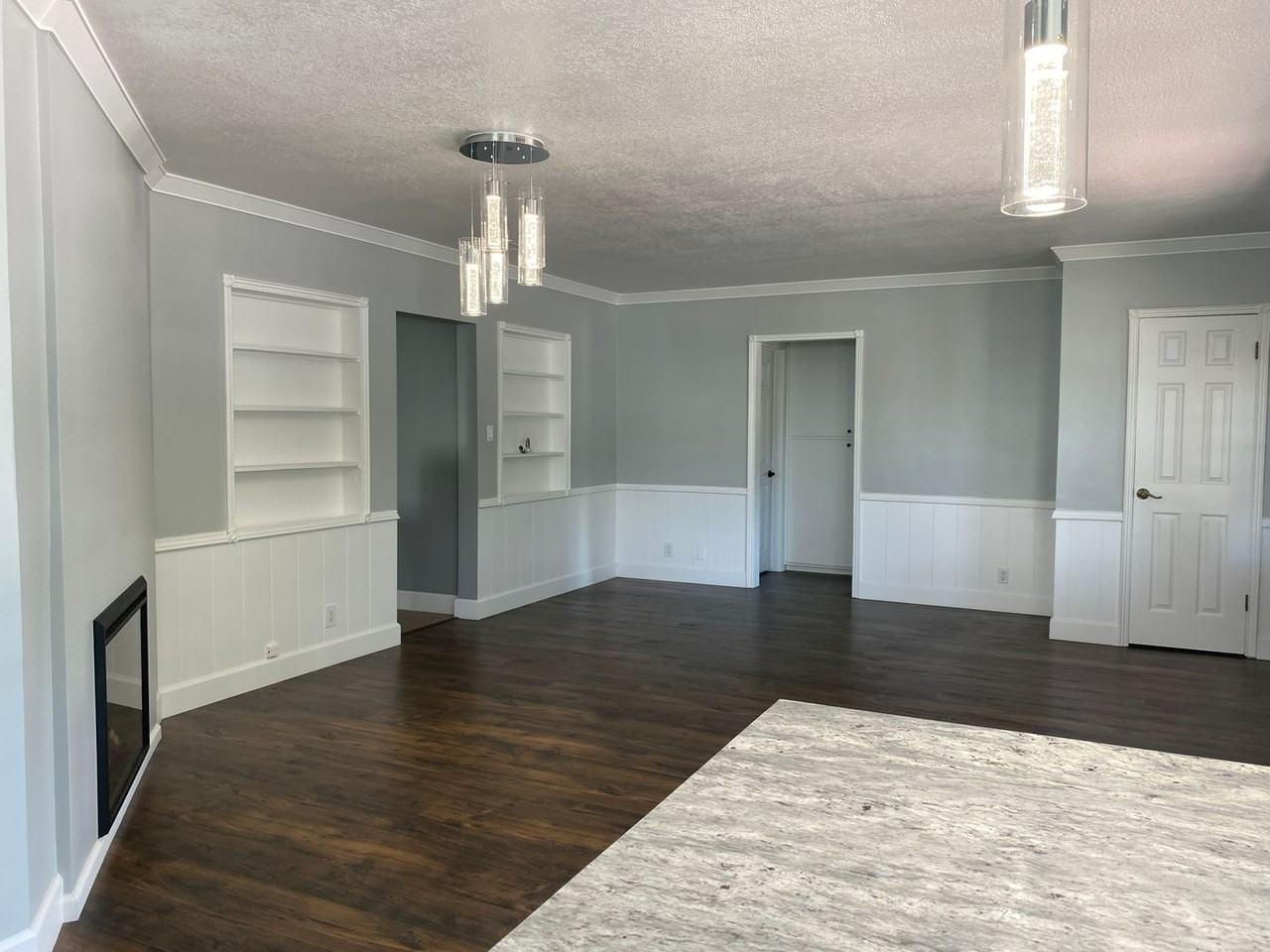 4511 Barnard St - Photo 5 of 25