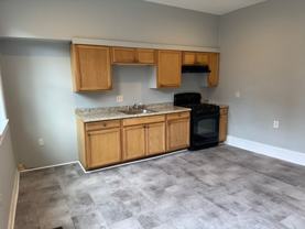 346 N Plum St - Photo 1 of 1