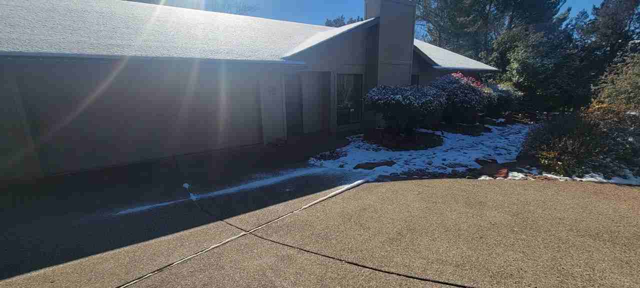 30 Quartz Dr - Photo 2 of 19