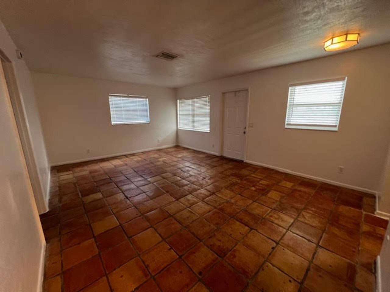 1609 S Federal Hwy Lake Worth, FL 33460 - Photo 4 of 11