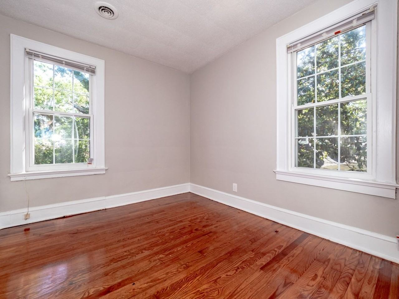 6 Peach St - Photo 5 of 16