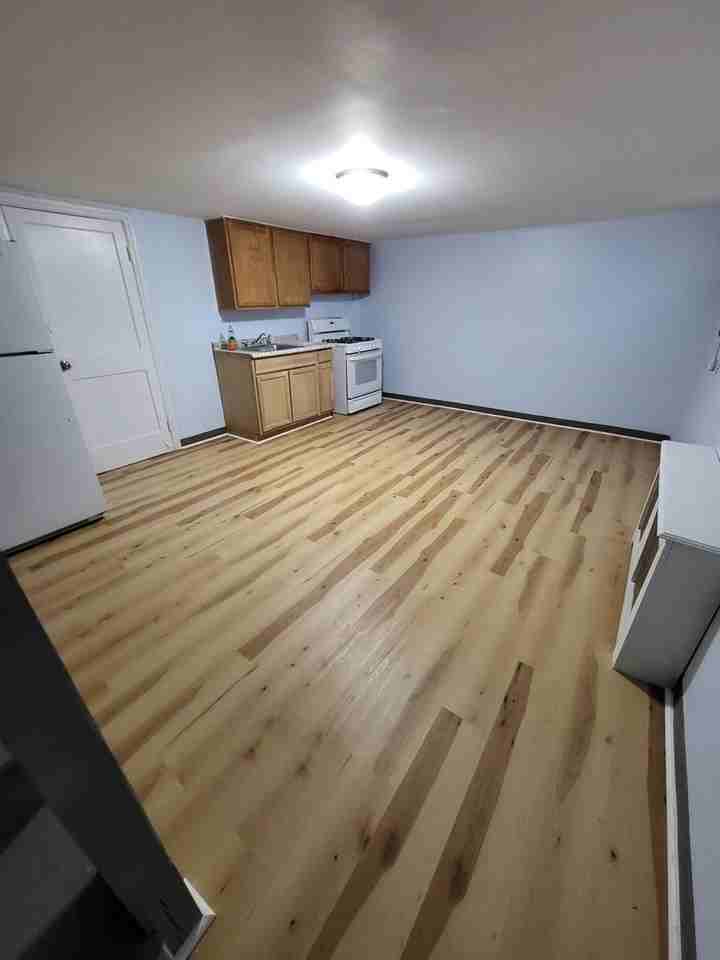 2531 W Mosher St - Photo 4 of 9