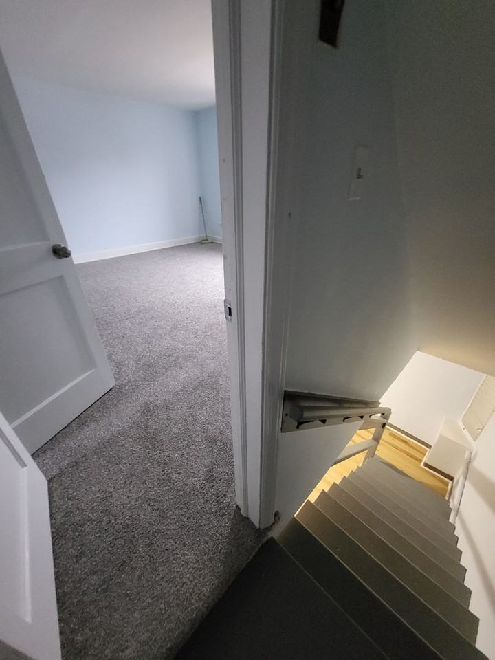 2531 W Mosher St - Photo 5 of 9