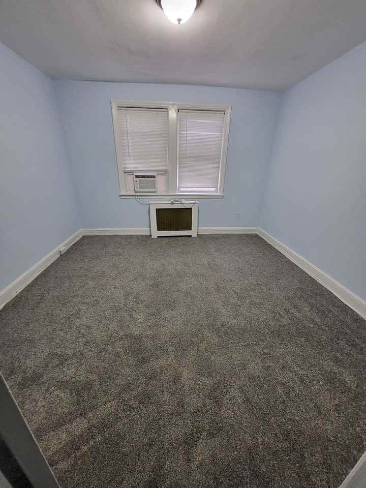 2531 W Mosher St - Photo 7 of 9