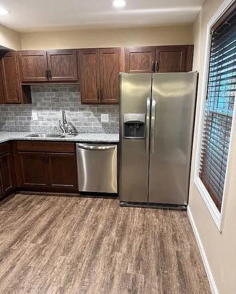 660 Jena Beth Dr Apt 4 - Photo 3 of 21