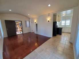 1163f - Photo 1 of 1