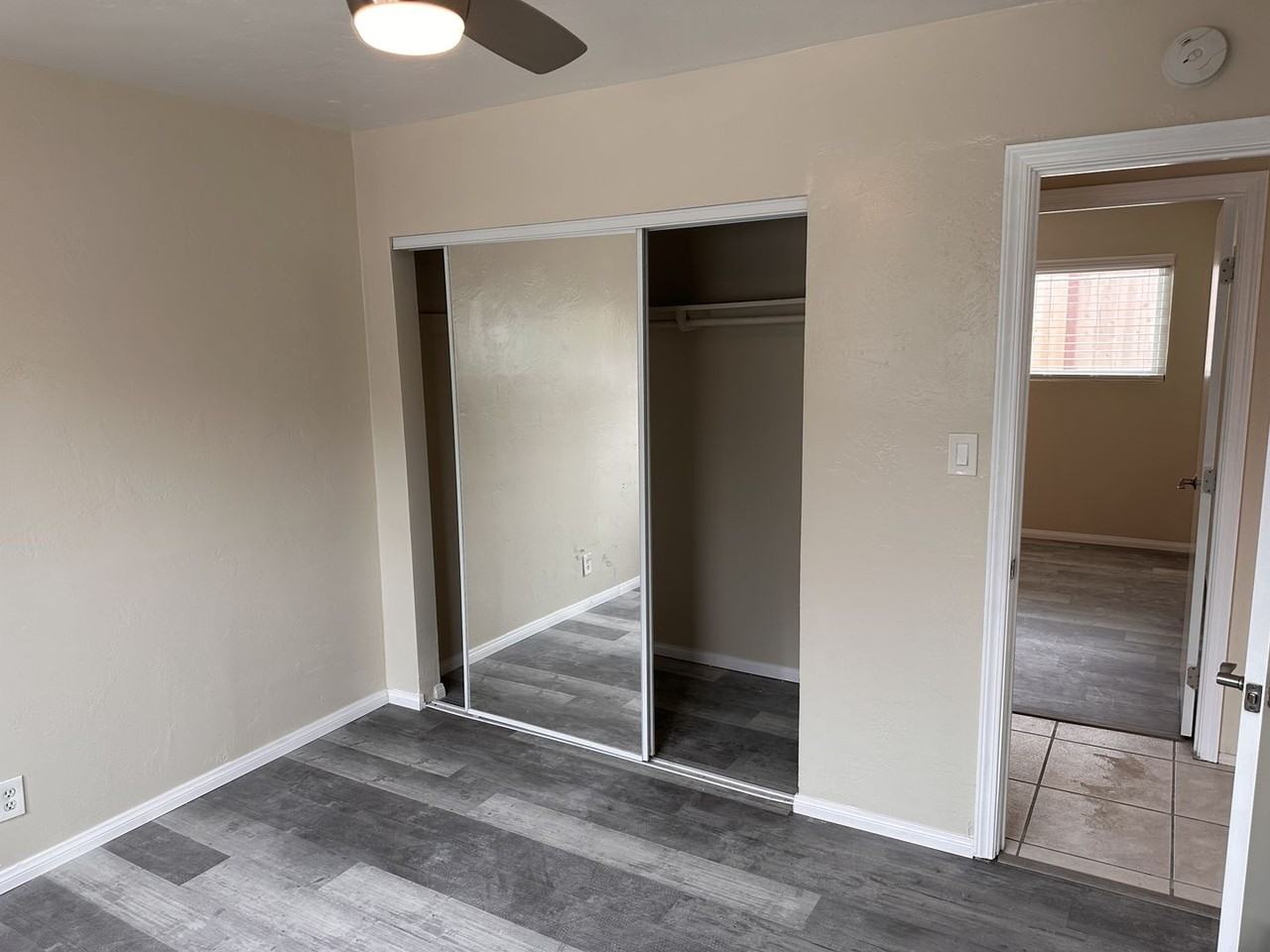 3828 Swift Ave - Photo 6 of 18