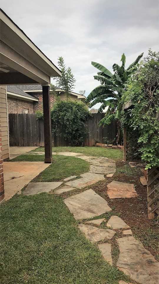 307 Perfect Pl - Photo 2 of 11