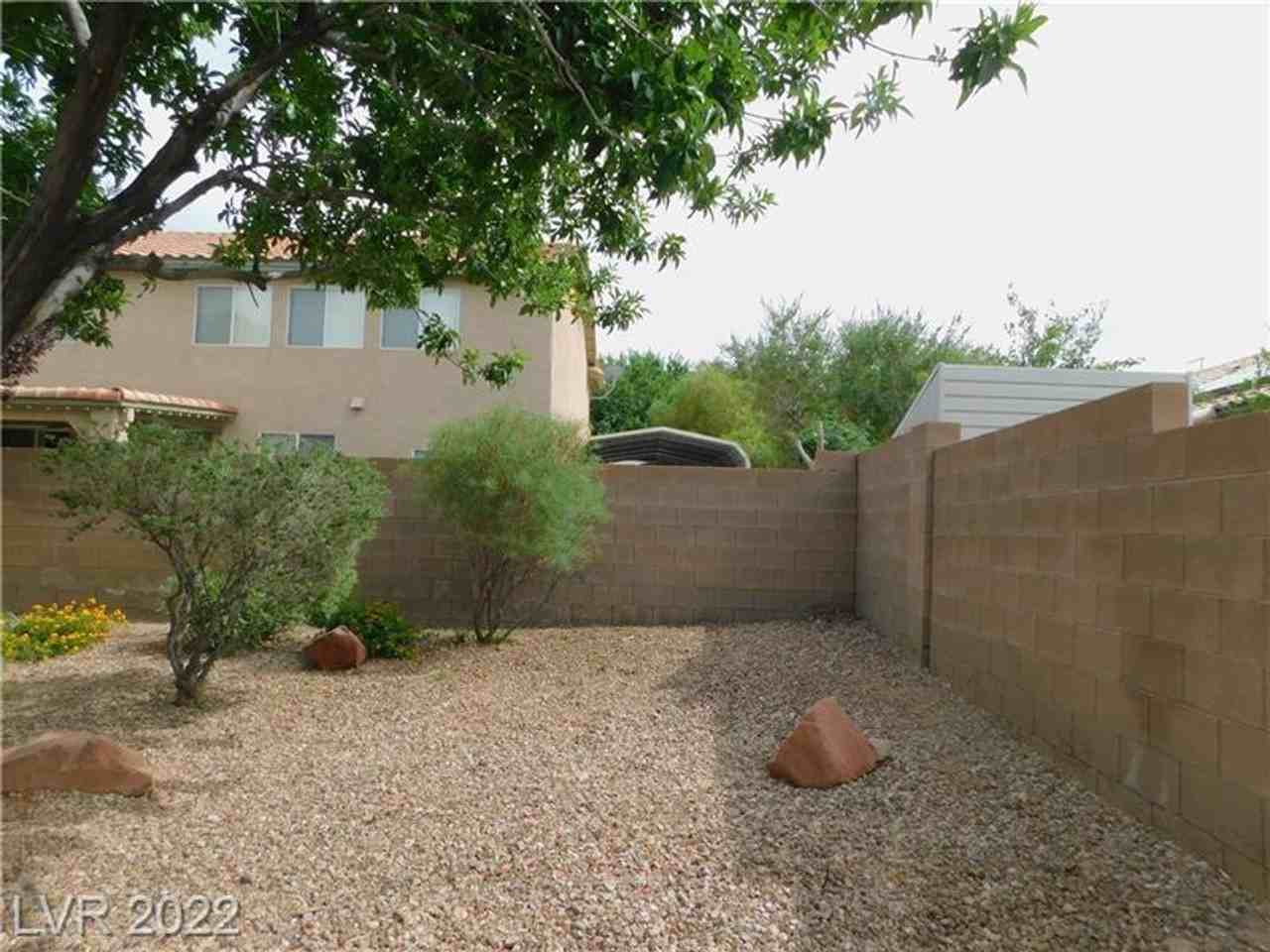 1155 Sierra Laurel Ct #1 - Photo 3 of 12