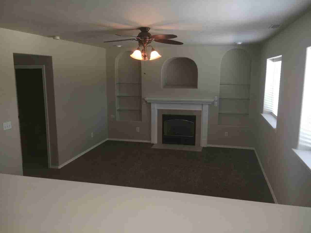 256 W Woodbury Dr - Photo 5 of 6