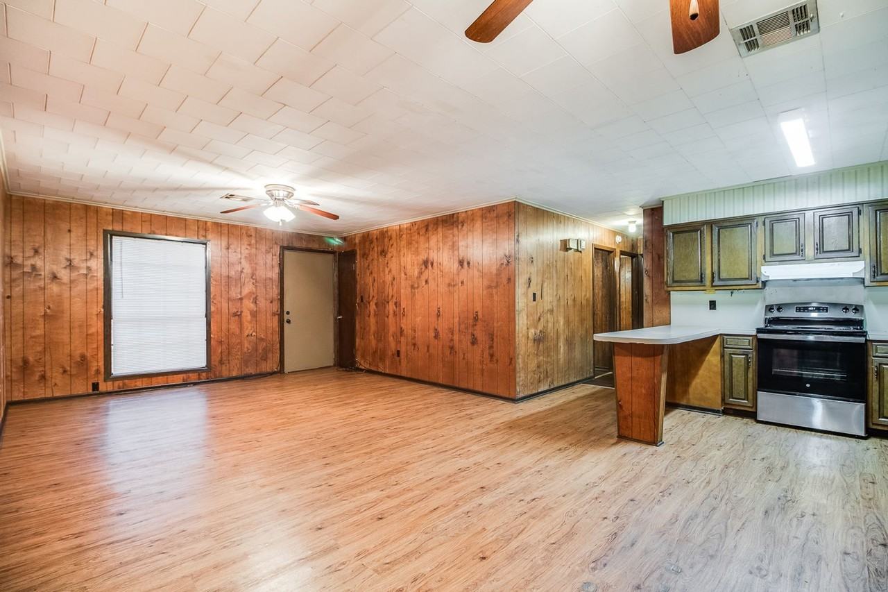 732 Maude St - Photo 4 of 15