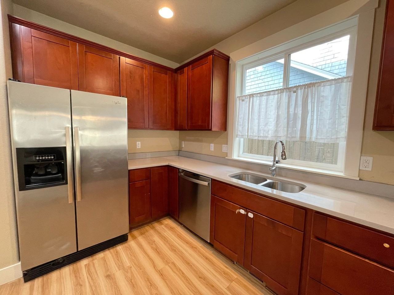 2746 Se 78th Ave - Photo 4 of 21