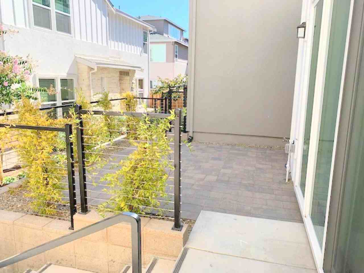 4372 Healdsburg Way - Photo 4 of 41