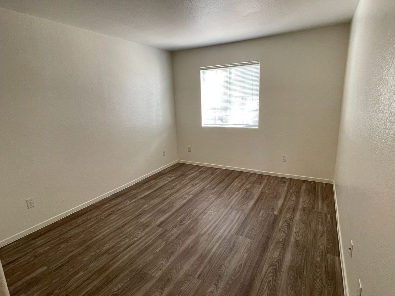 6052 Ghost Town Trl - Photo 4 of 10