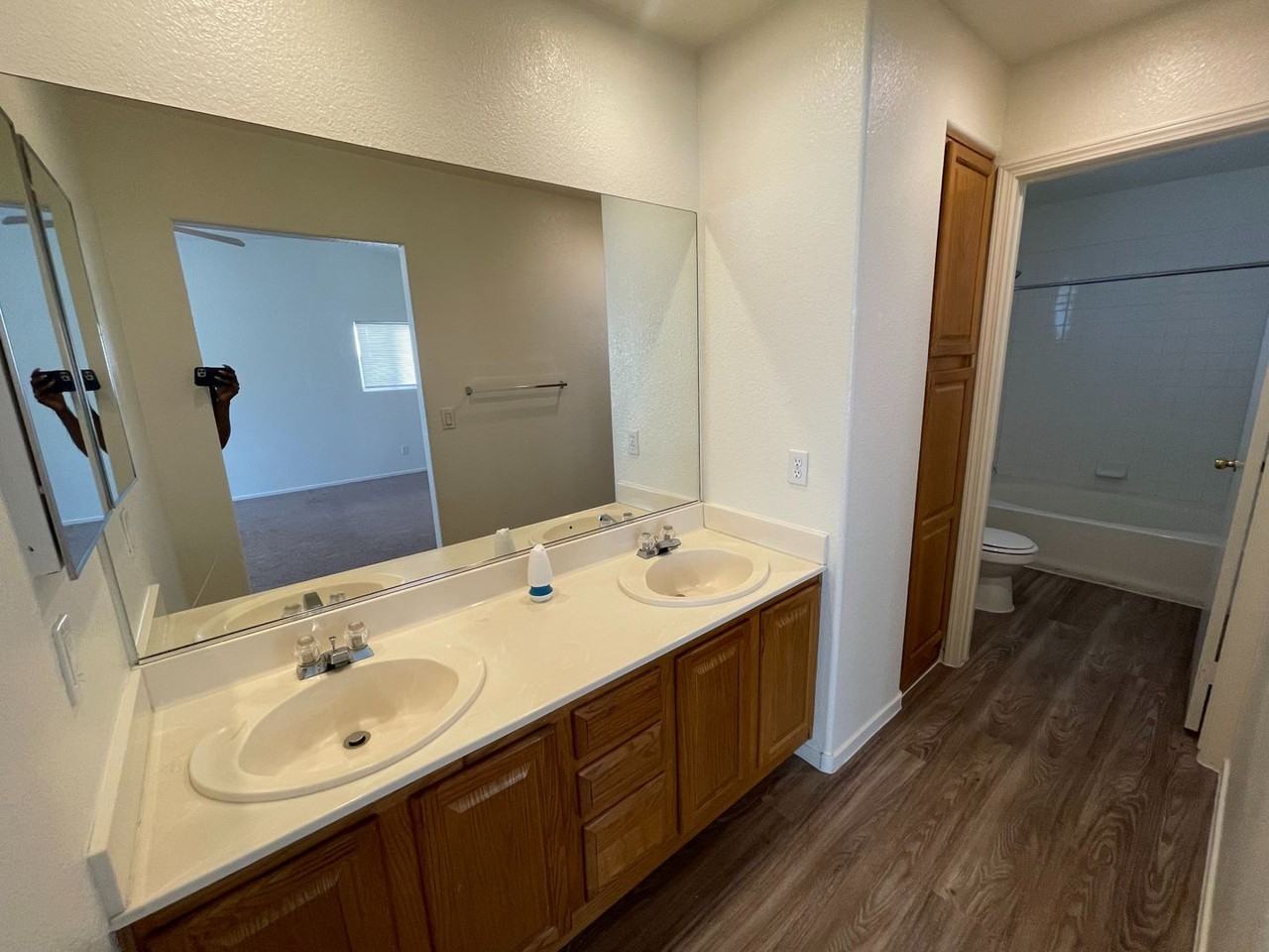 6052 Ghost Town Trl - Photo 6 of 10