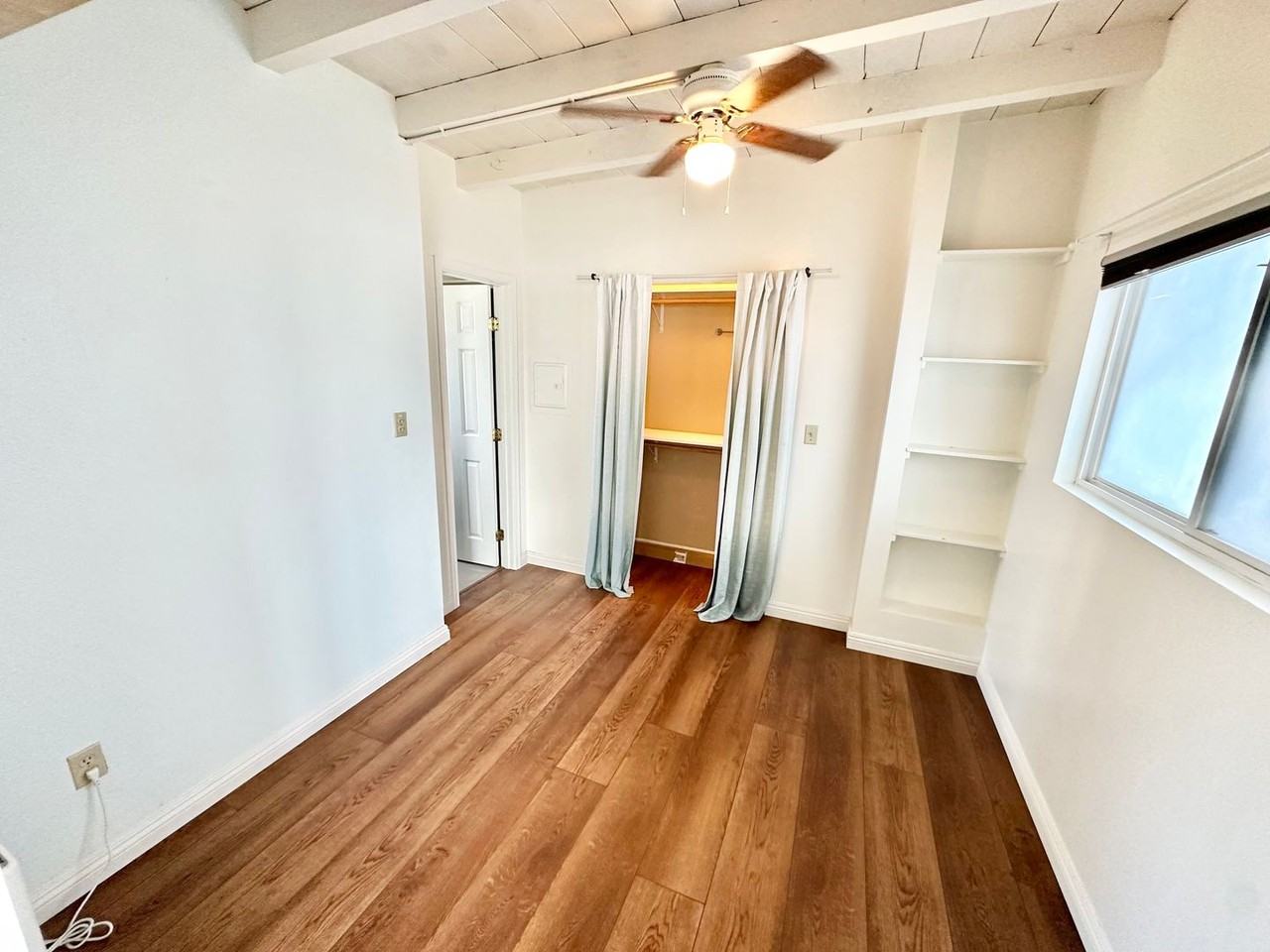 118 38th St Apt B - Photo 7 of 10