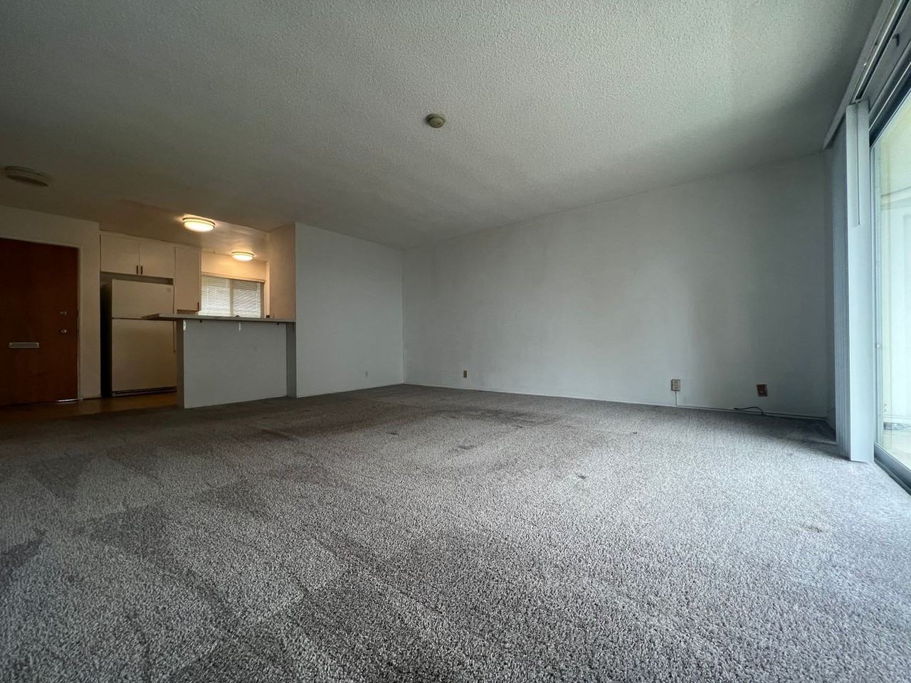 2225 Glenneyre St #I - Photo 6 of 14