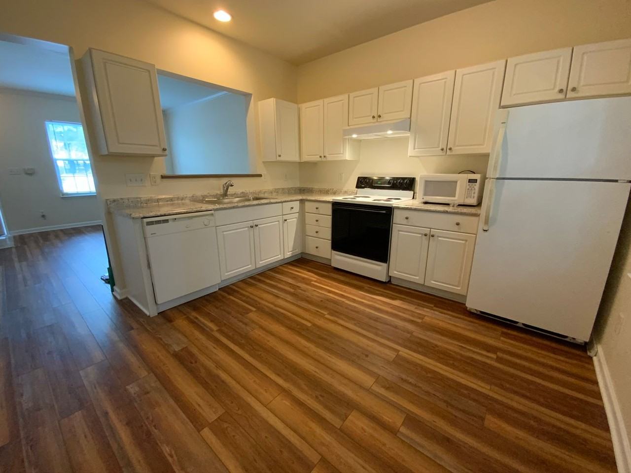 104 Blue Crest Ln - Photo 4 of 19