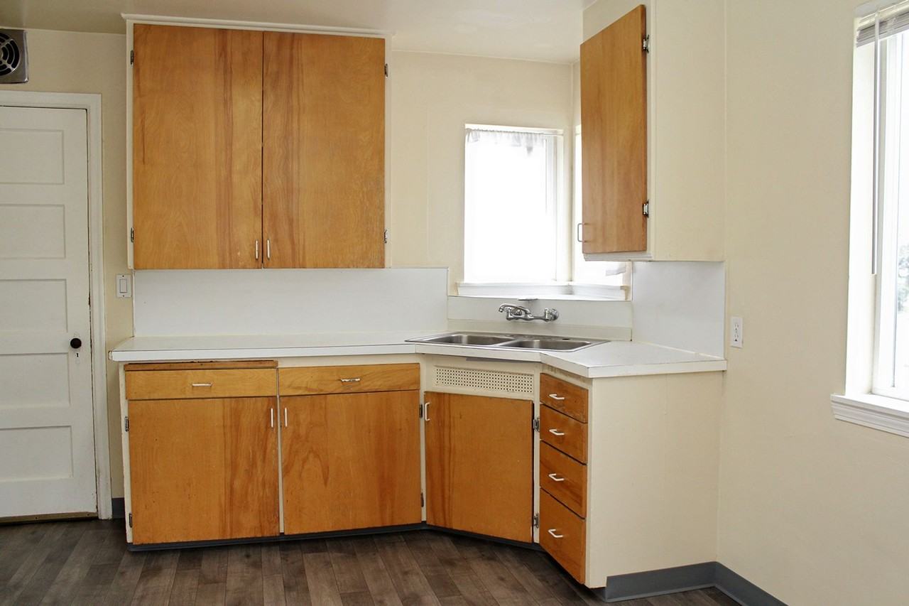 8723 Se Taylor St - Photo 6 of 21