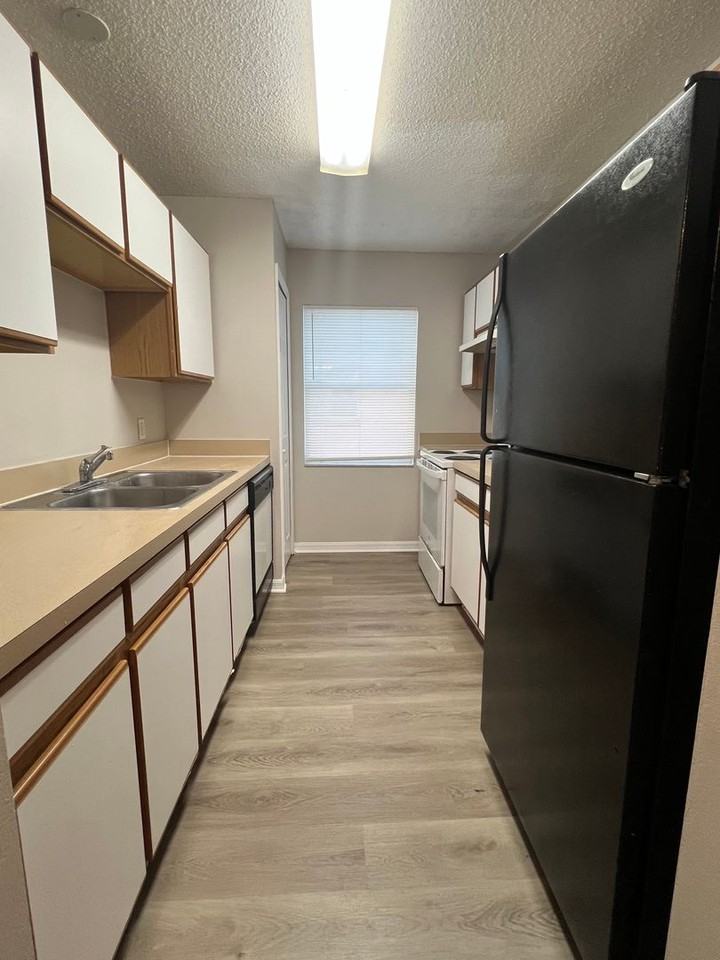 364 Alegriano Ct - Photo 6 of 17