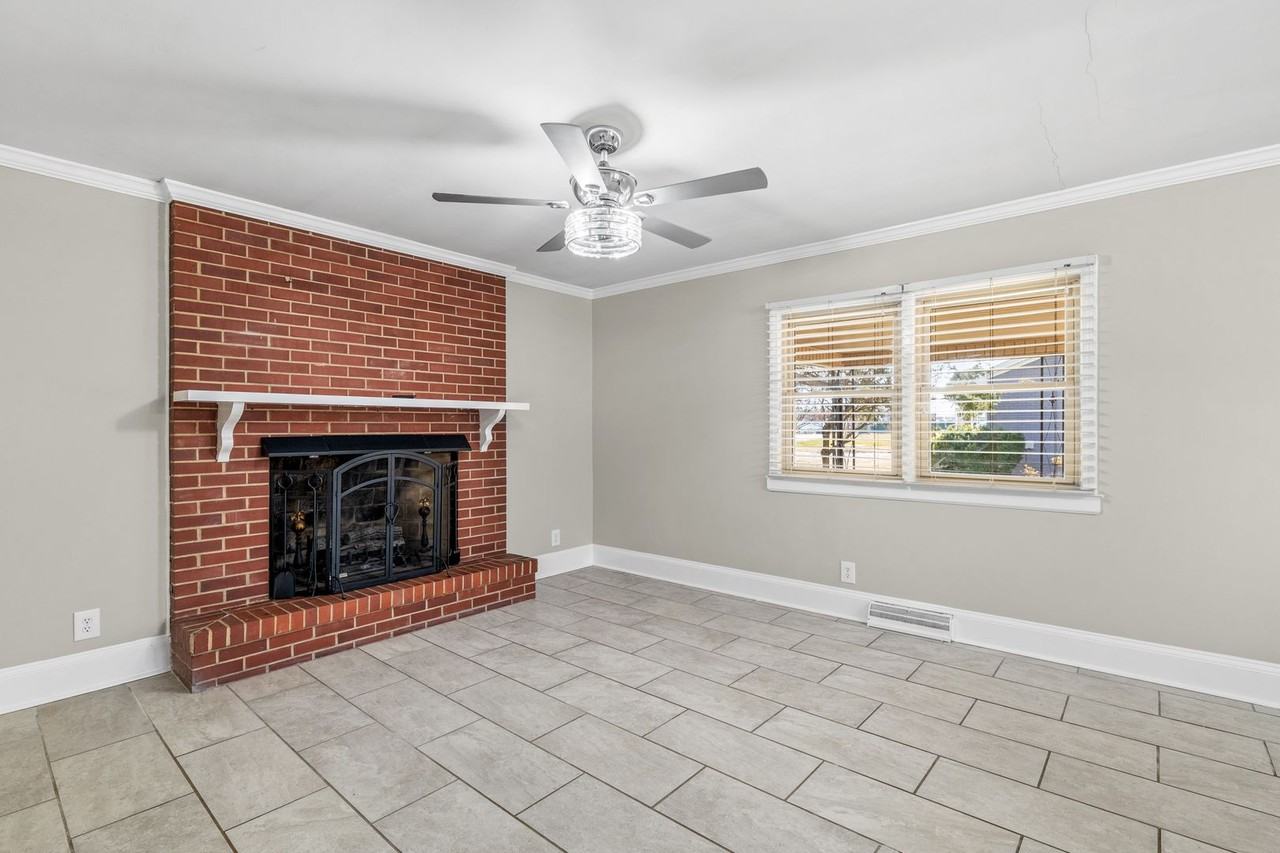 904 S Williamson Ave - Photo 6 of 36