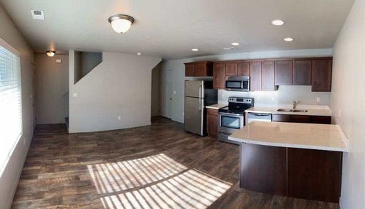 248 N 680 E - Photo 2 of 31