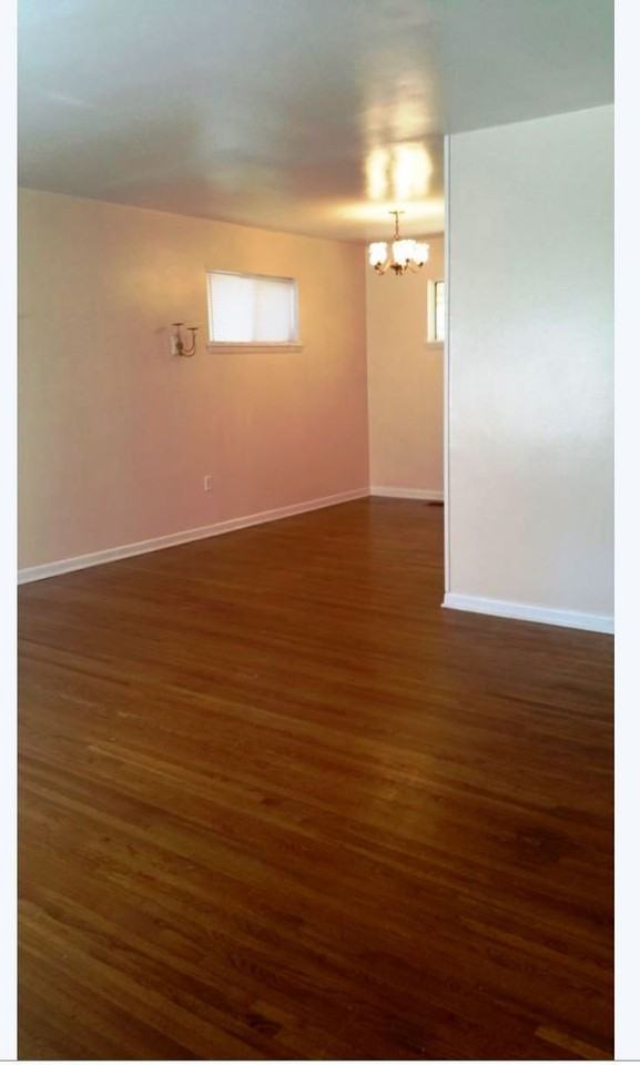 419 W 52nd St - Photo 3 of 13