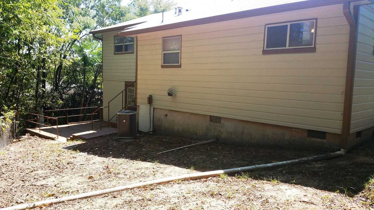 419 W 52nd St - Photo 5 of 13