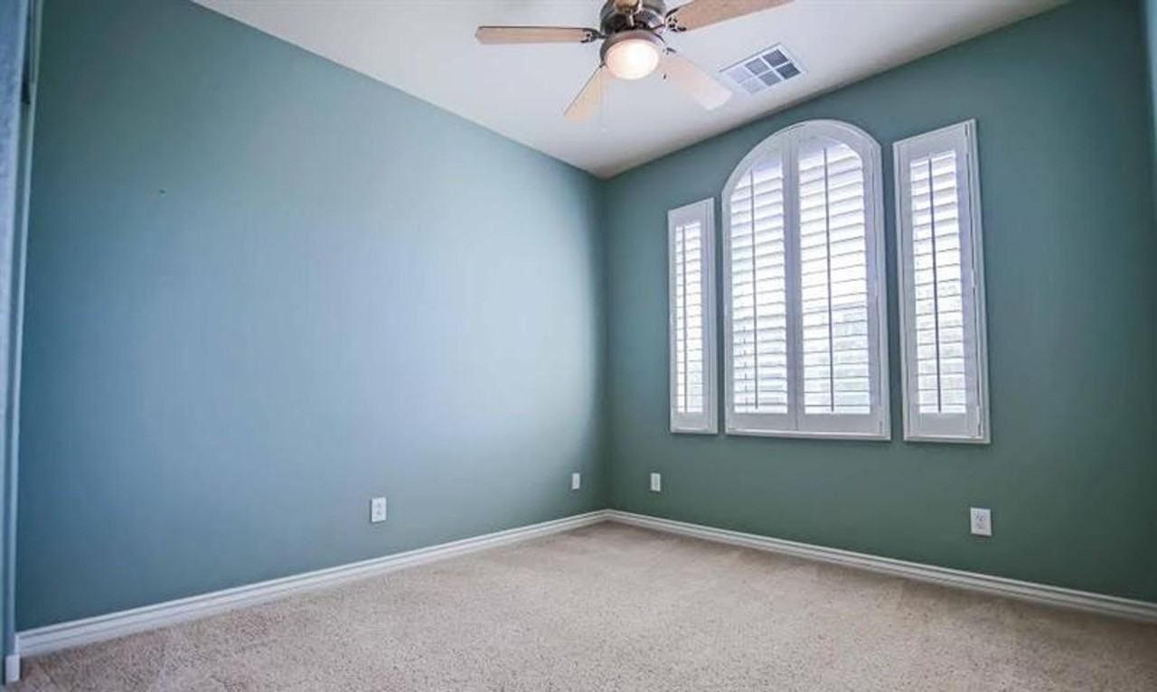 9802 Crescent Lodge Ct - Photo 3 of 22