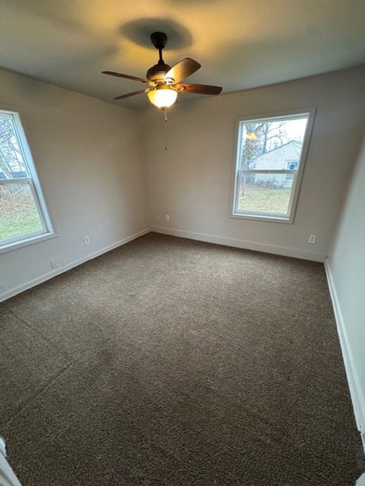 2913 Chestnut St - Photo 6 of 8