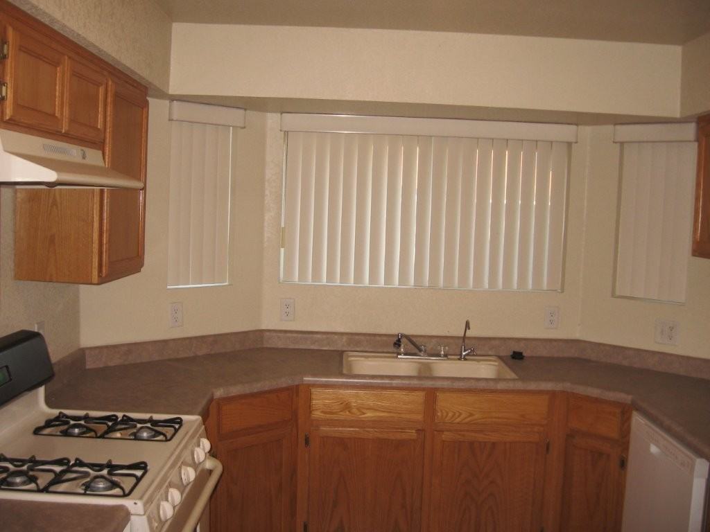 11302 E 25th St - Photo 7 of 10