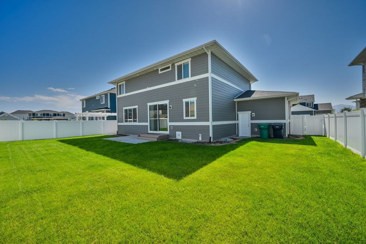 15127 S Revolutionary Way - Photo 7 of 37