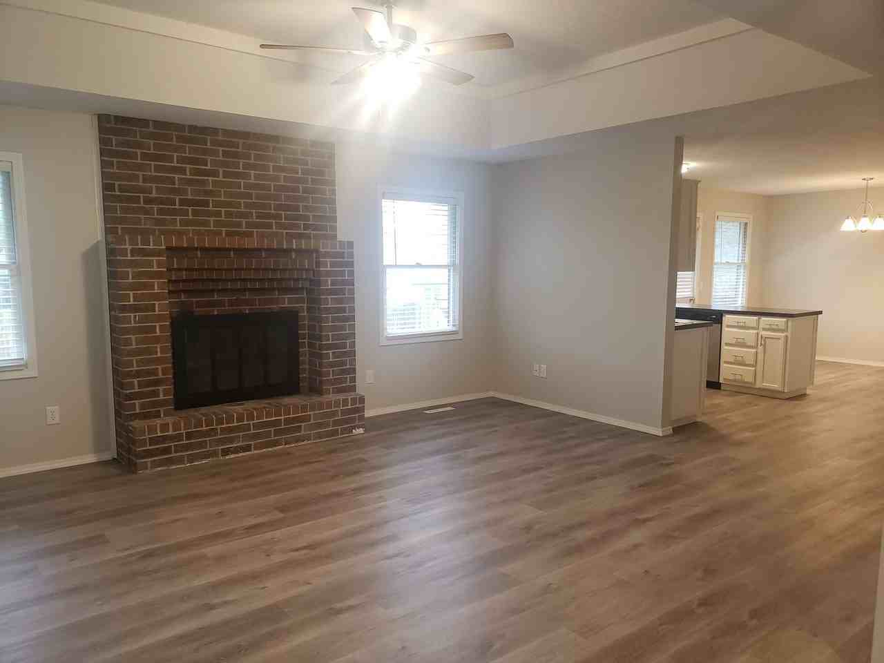 4114 S Western Ave - Photo 2 of 28