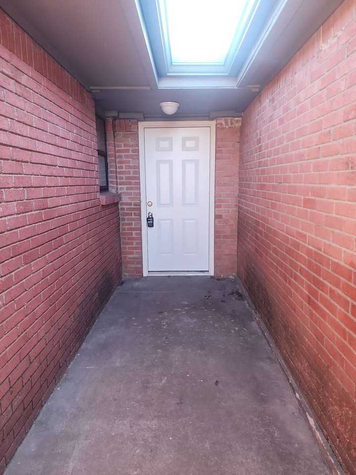 108 Se 56th St - Photo 5 of 41