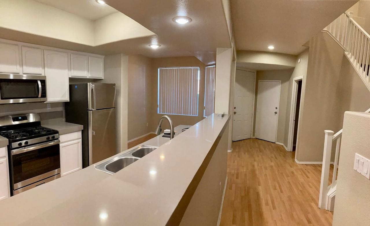 656 Peachy Canyon Cir #102 - Photo 3 of 18