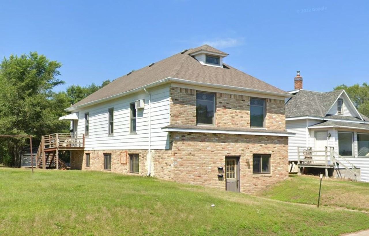 153 10th Avenue North - Photo 2 of 3