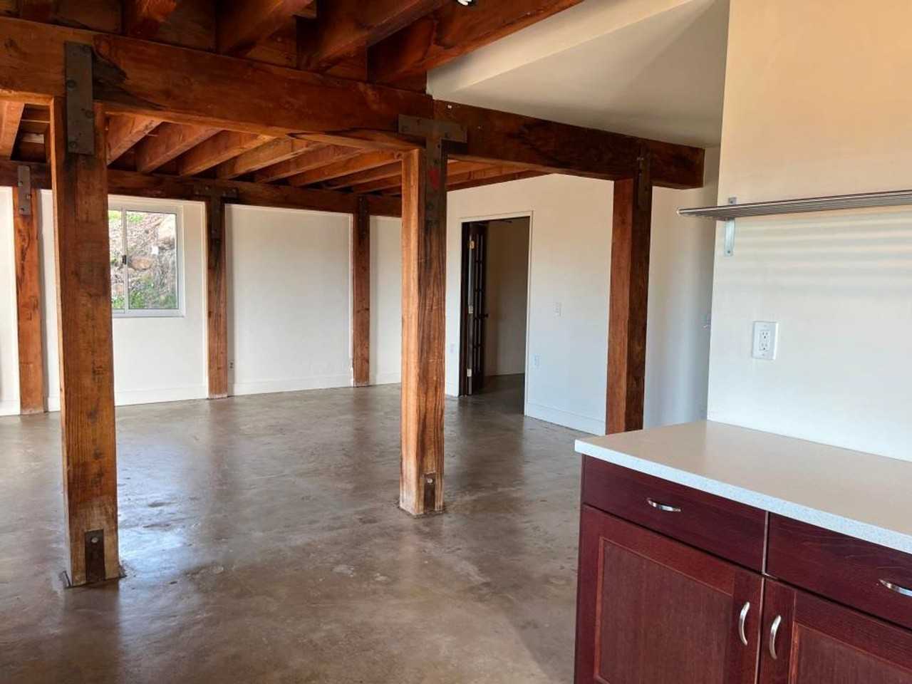 1435 Wild Acres Rd - Photo 6 of 13