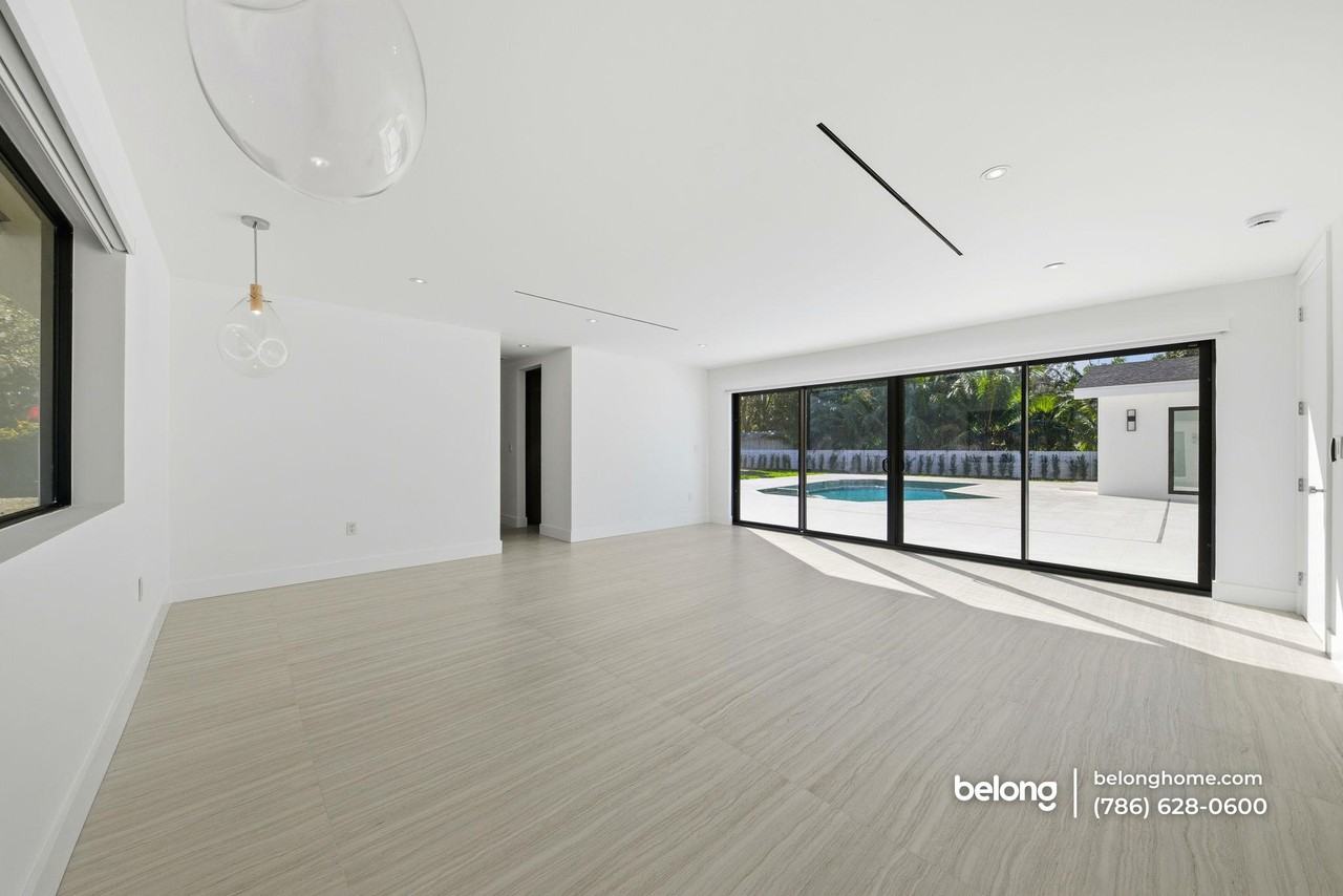 8800 Sw 118th St - Photo 6 of 40