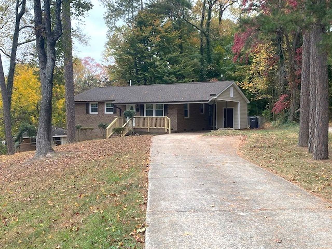 300 Burroughs St - Photo 2 of 16