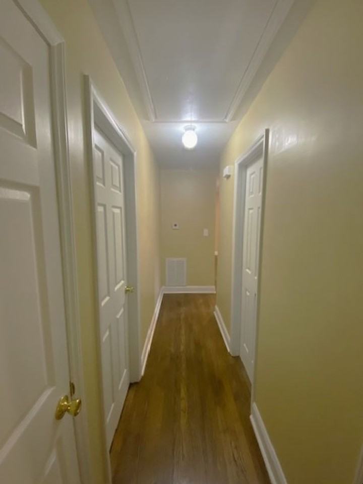 300 Burroughs St - Photo 7 of 16