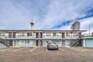 featured image of 324 W Cleveland Ave