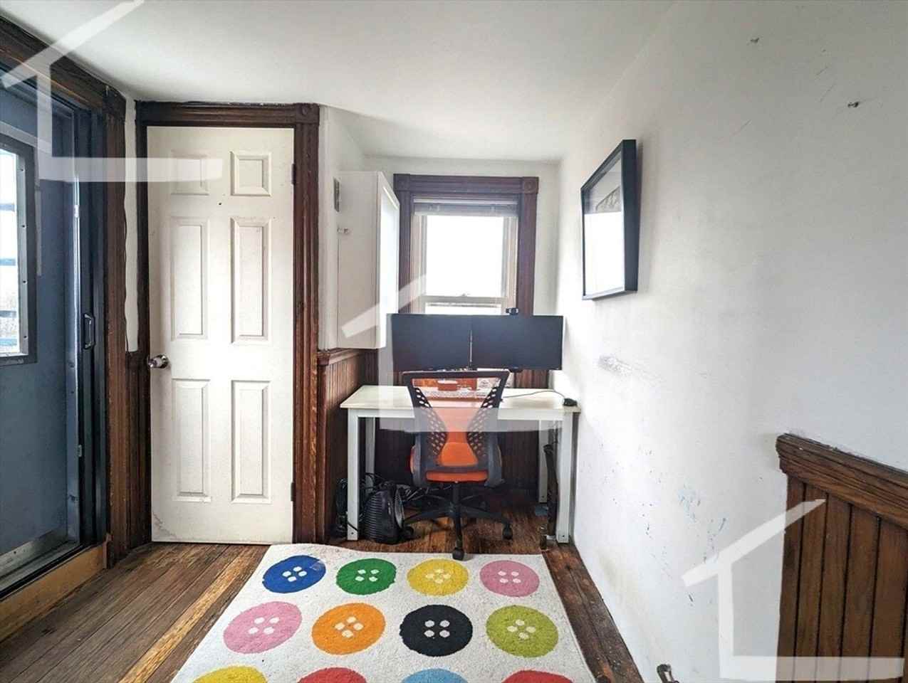 338 Washington St - Photo 4 of 14