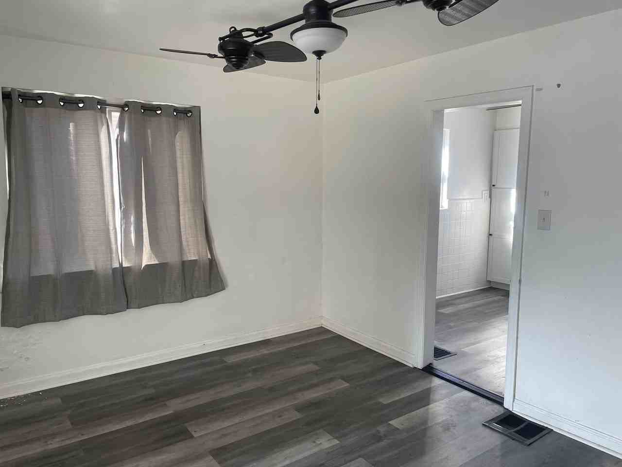 1194 East Way - Photo 6 of 17