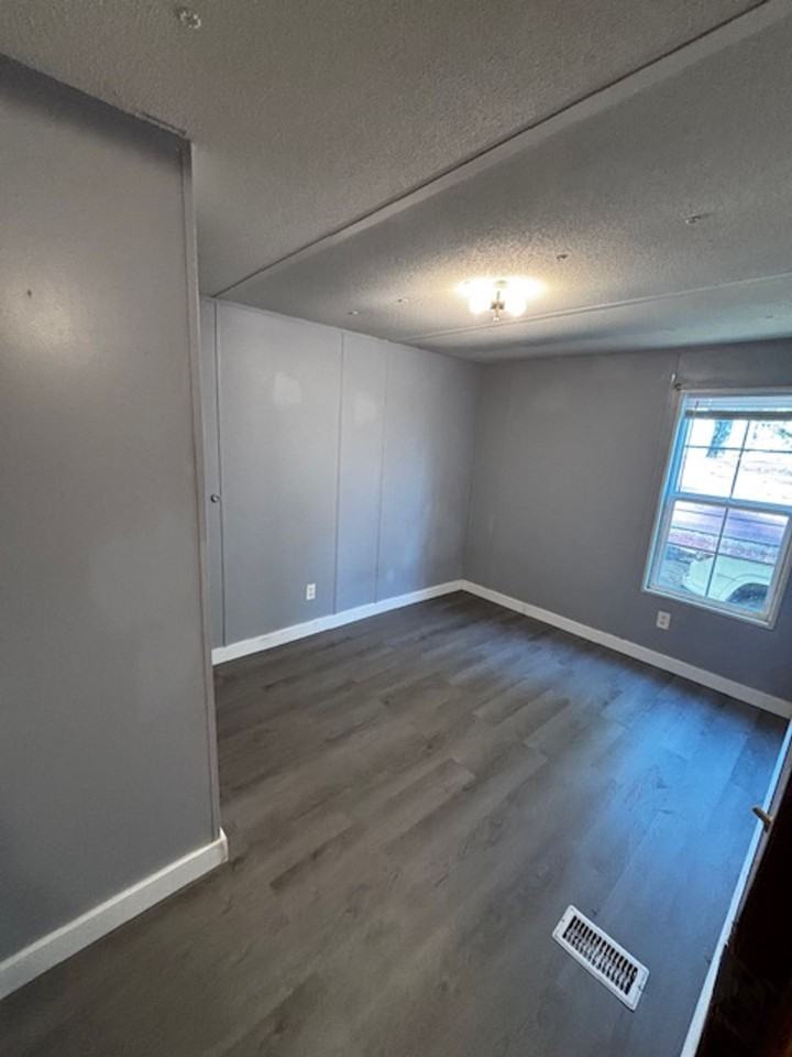 132 Ramblewood Dr - Photo 5 of 20