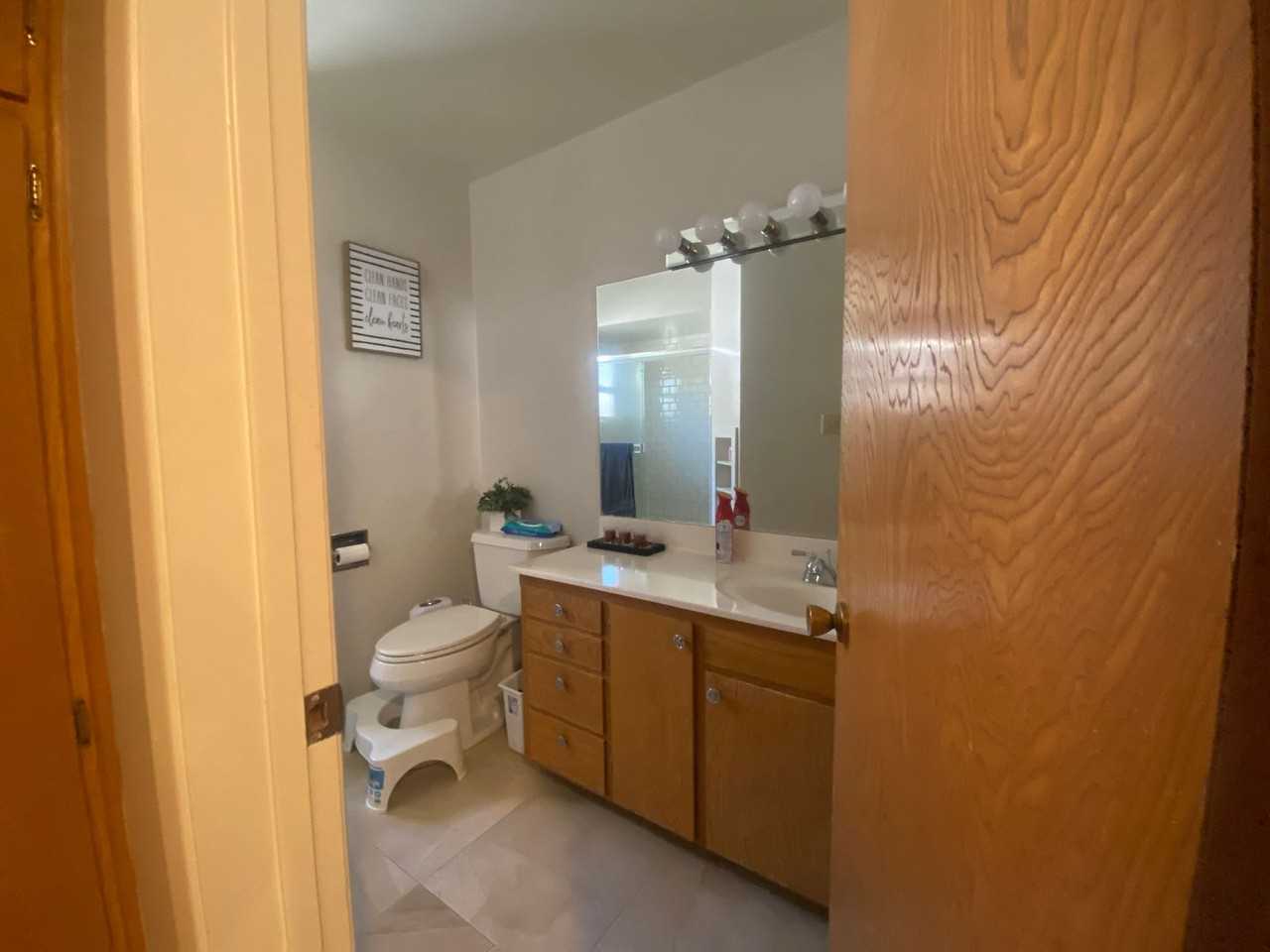 314 E Hoover Ave - Photo 6 of 11