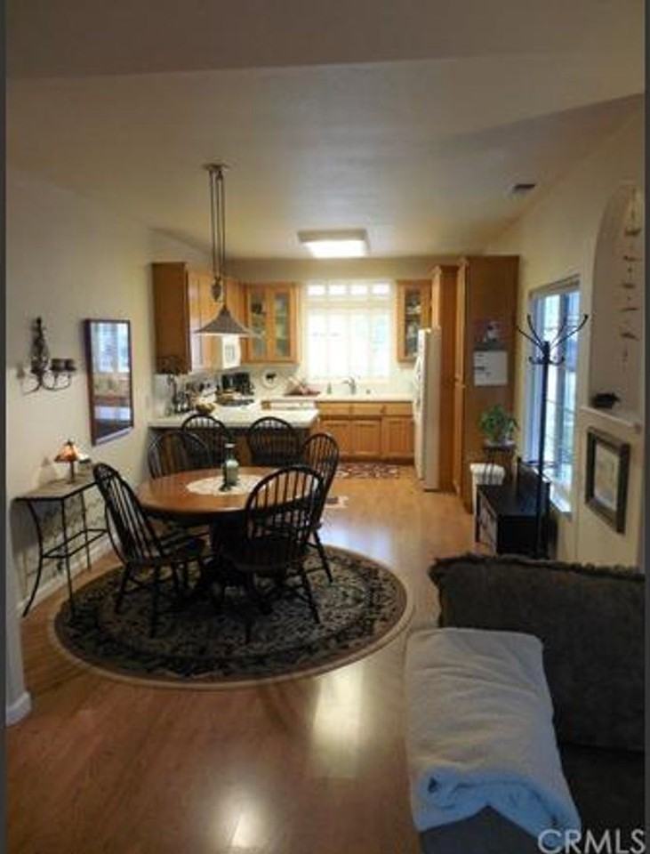 2797 Camden Ct - Photo 2 of 7